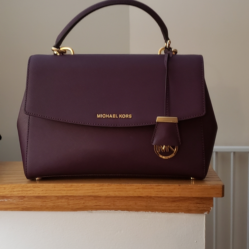 💜Michael Kors Medium Ava Top Handle Damson (Purple)